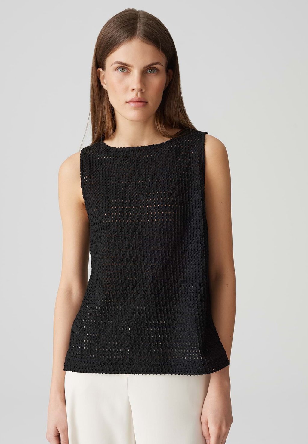 

Топ SLIM FIT CROCHET OPUS, черный