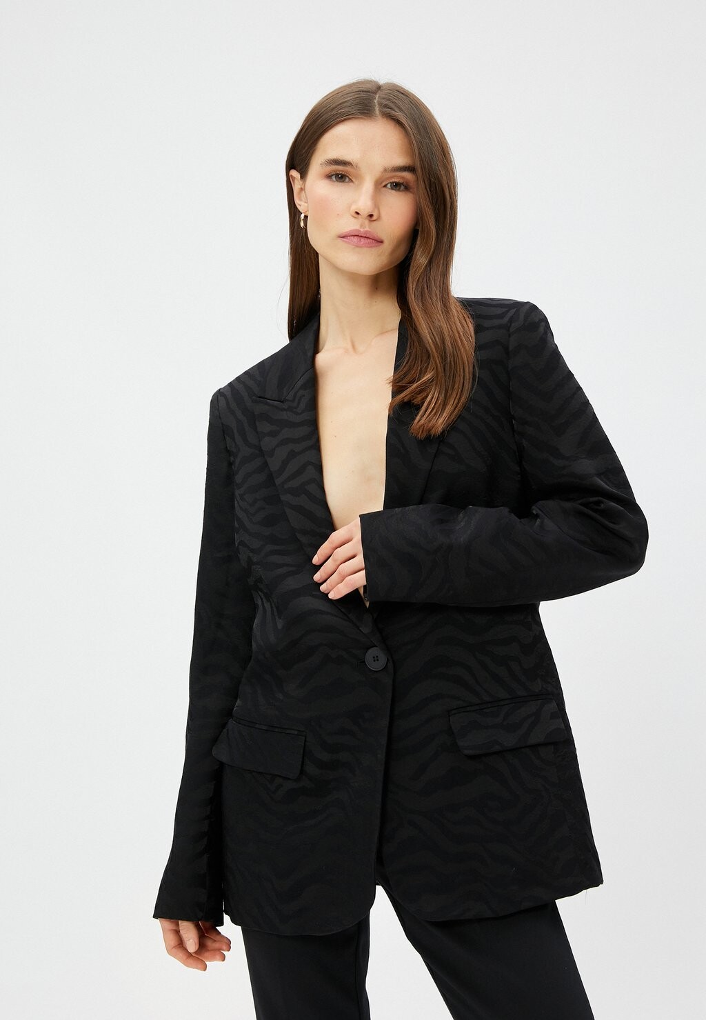 

Короткое пальто ONE BUTTON ZEBRA PATTERNED Koton, черный