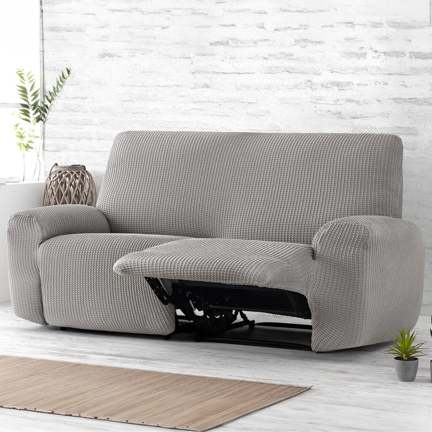 

Фасонный эластичный чехол для дивана с откидной спинкой из жаккардовой ткани - Milos Belmarti (2 места)