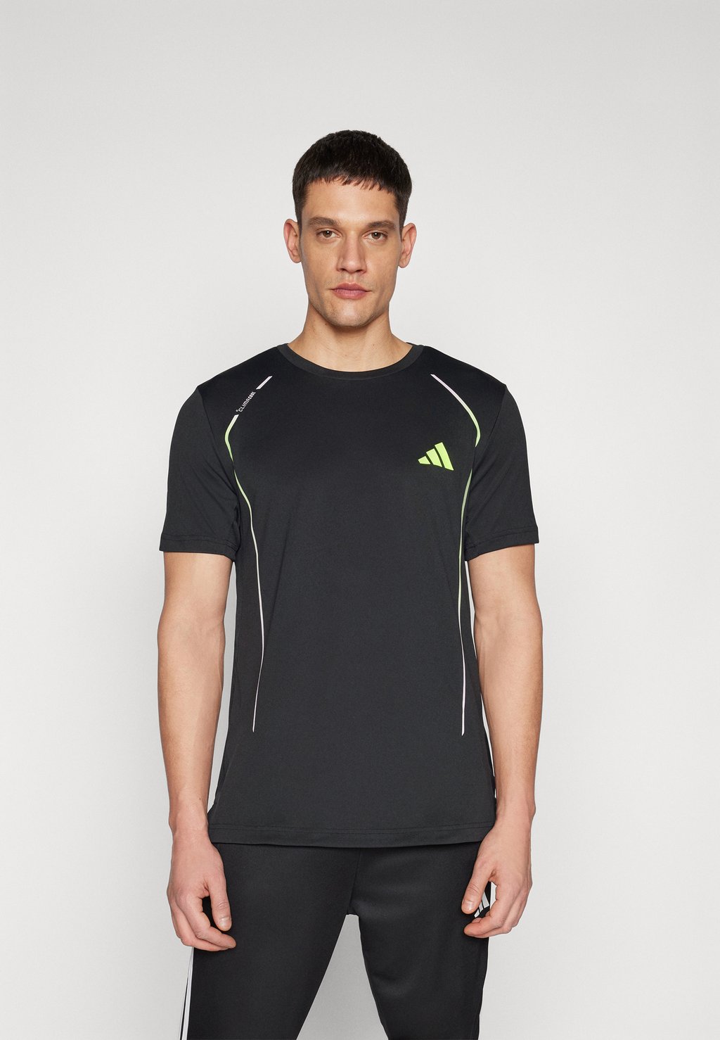 

Спортивная футболка TECH APPAREL Adidas Performance, черный