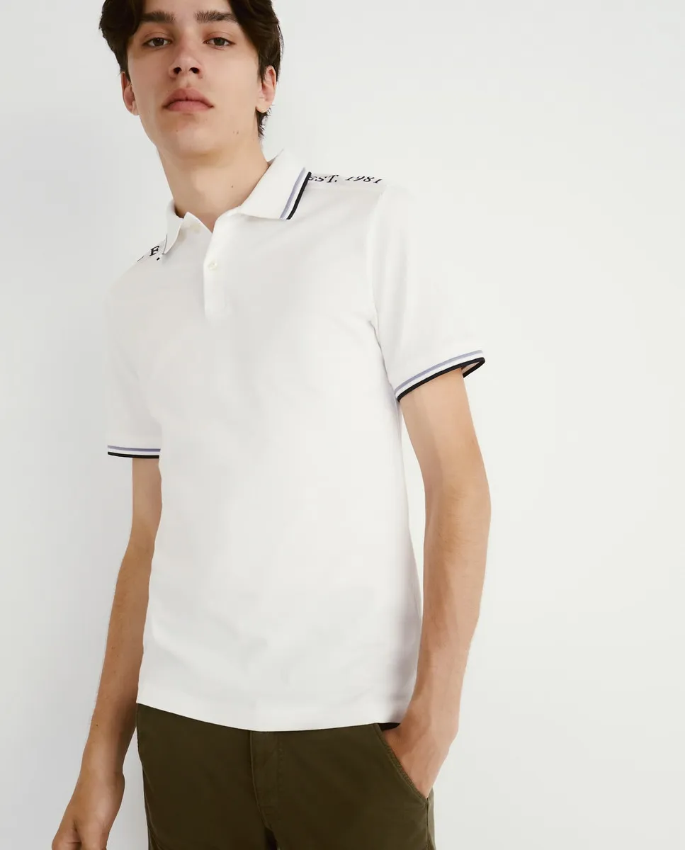 

Приталенная мужская рубашка-поло Guess, белый