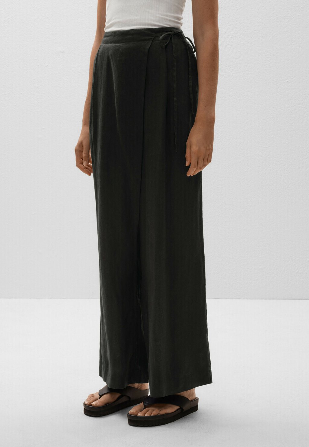 

Брюки LINEN WIDE STRAIGHT-LEG WITH WRAP SARONG OYSHO, черный