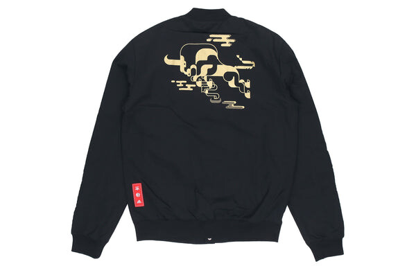 Куртка adidas Mufc Cny Bomber Series Soccer/Football Sports Printing aviator Jacket Black, черный — фото 2