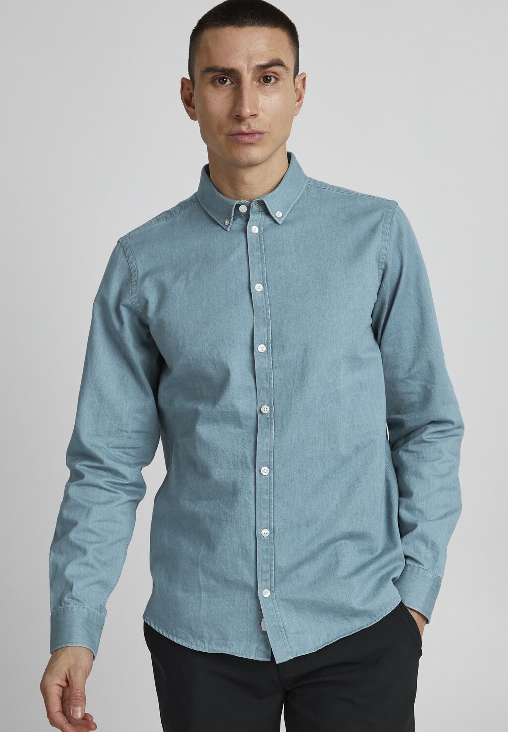 

Рубашка CFANTON Casual Friday, цвет denim light blue