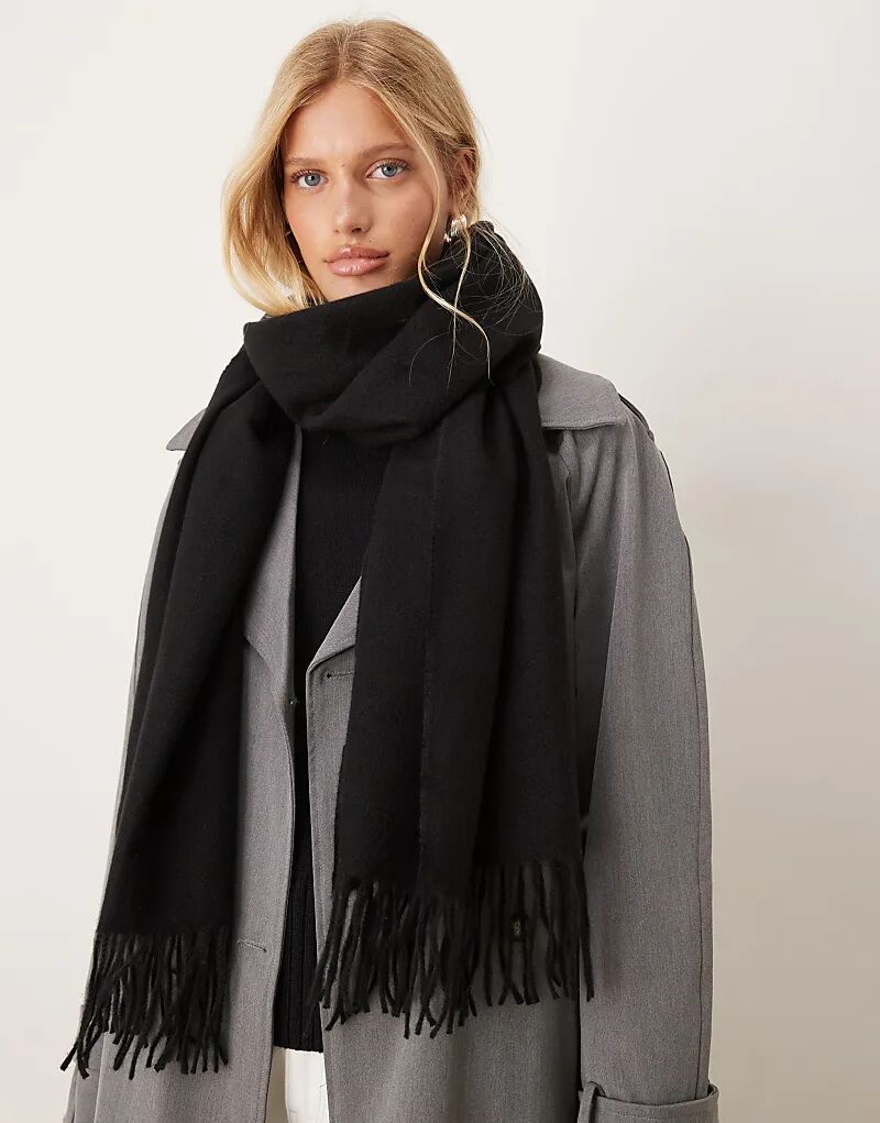 

Супермягкий плетеный шарф с кисточками ASOS DESIGN черного цвета