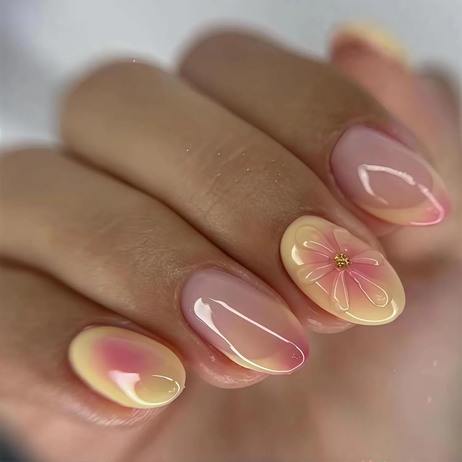 Накладные ногти «French Tips» с 5D цветами от Shimmerz Shimmerz