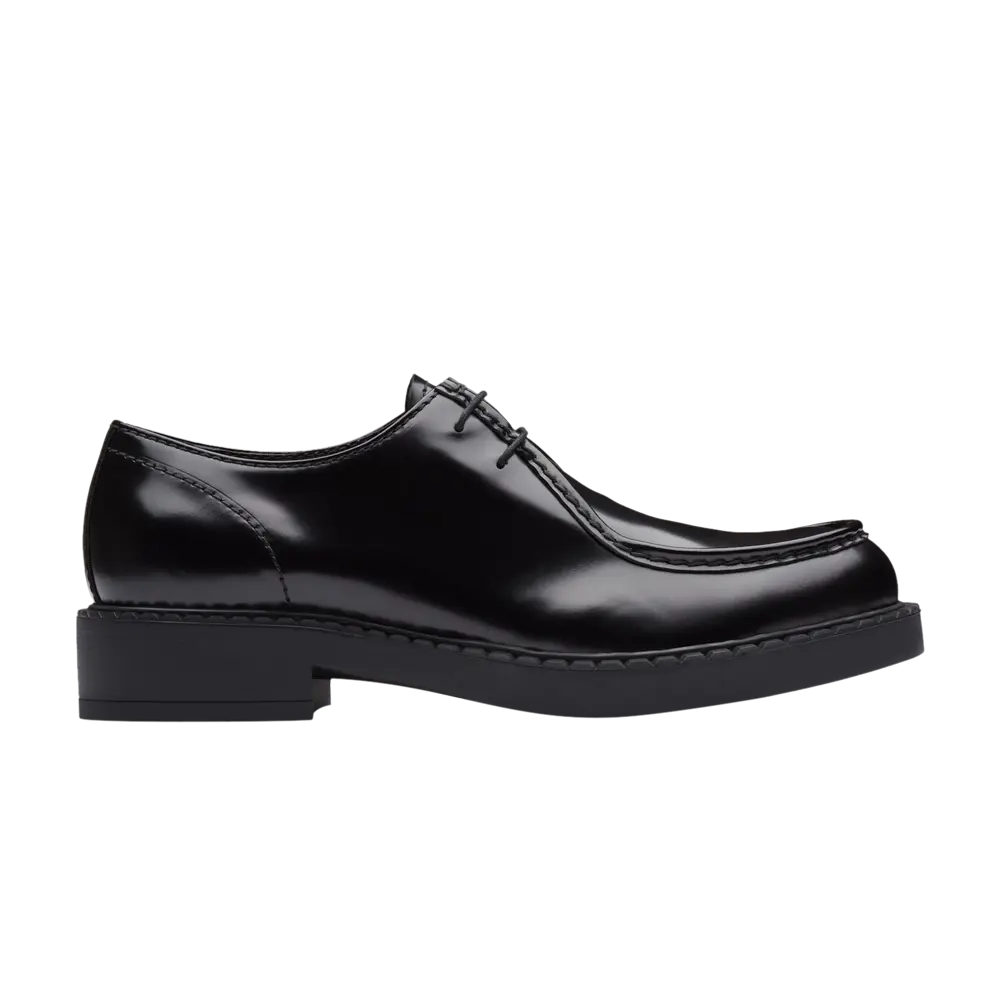 

Кожаные туфли на шнуровке Prada, черный