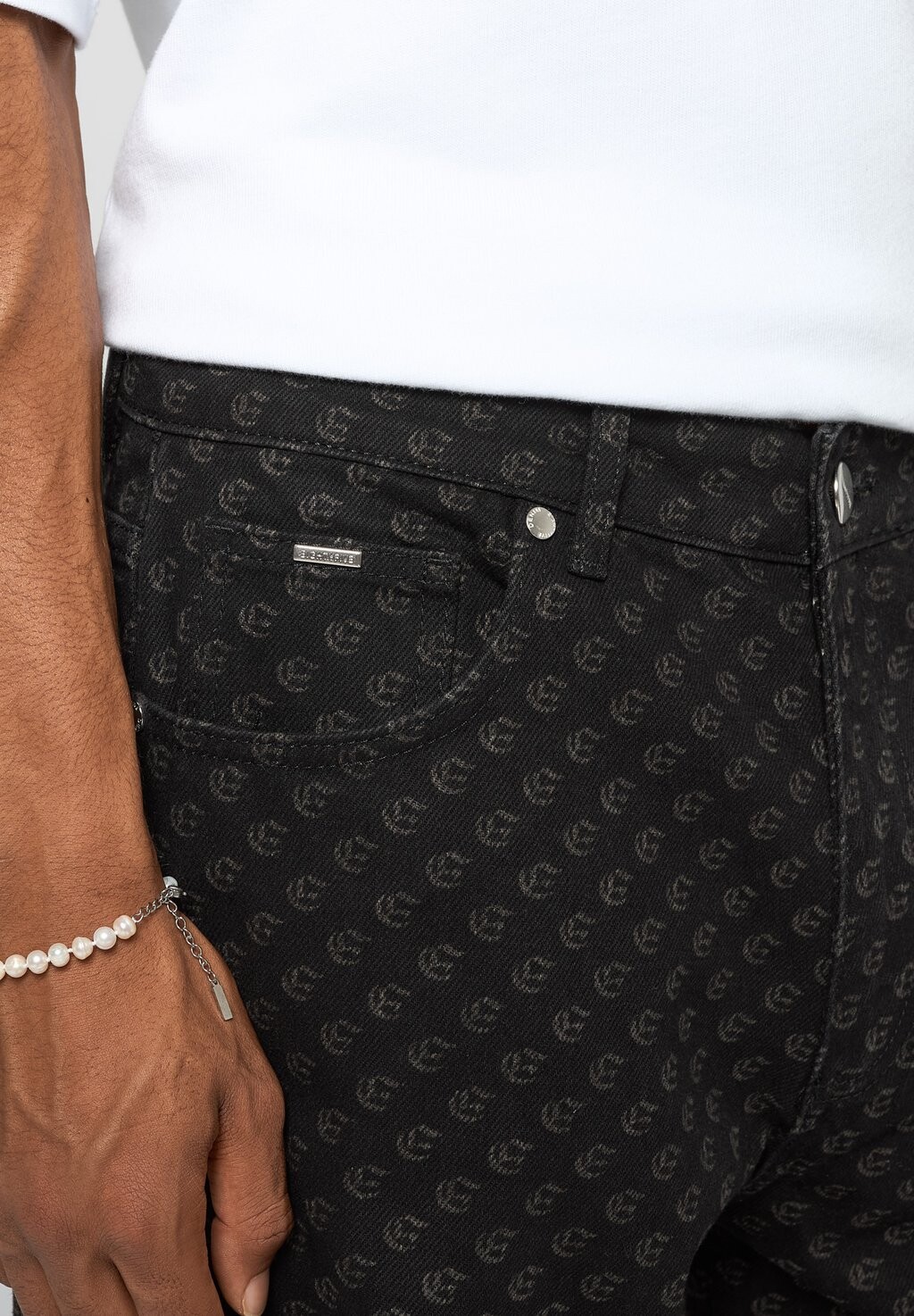 

Джинсы свободного кроя MONOGRAM EIGHTYFIVE, черный