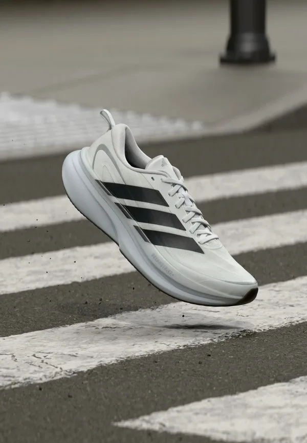 Кроссовки для бега по шоссе supernova glide Adidas Performance, Footwear White/Core Black/Halo Silver-Coloured