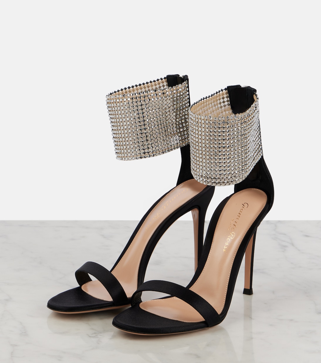 Босоножки Adore 105 из атласа с декором Gianvito Rossi, Black+Crystal — фото 4