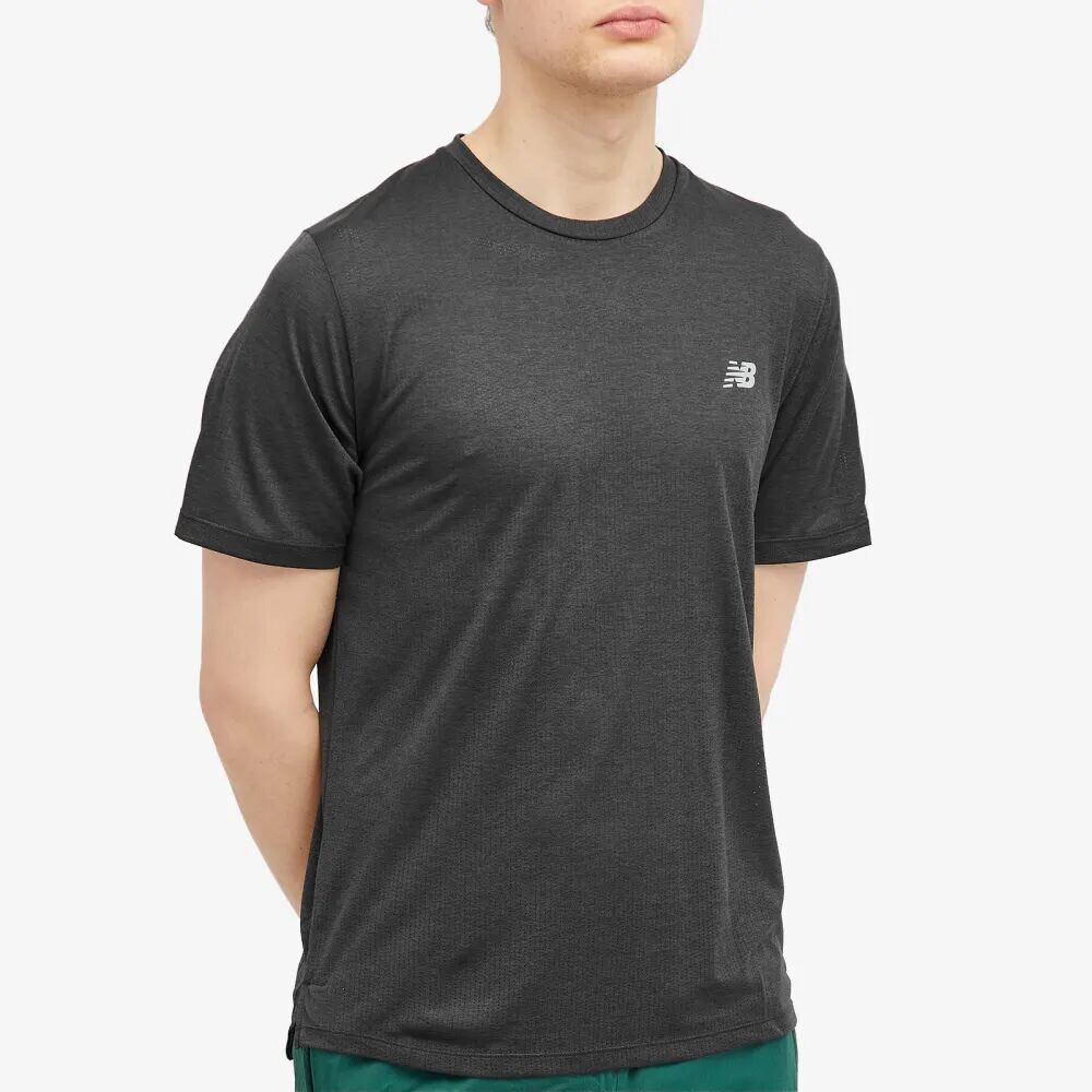 

New Balance Футболка NB Athletics Run, черный