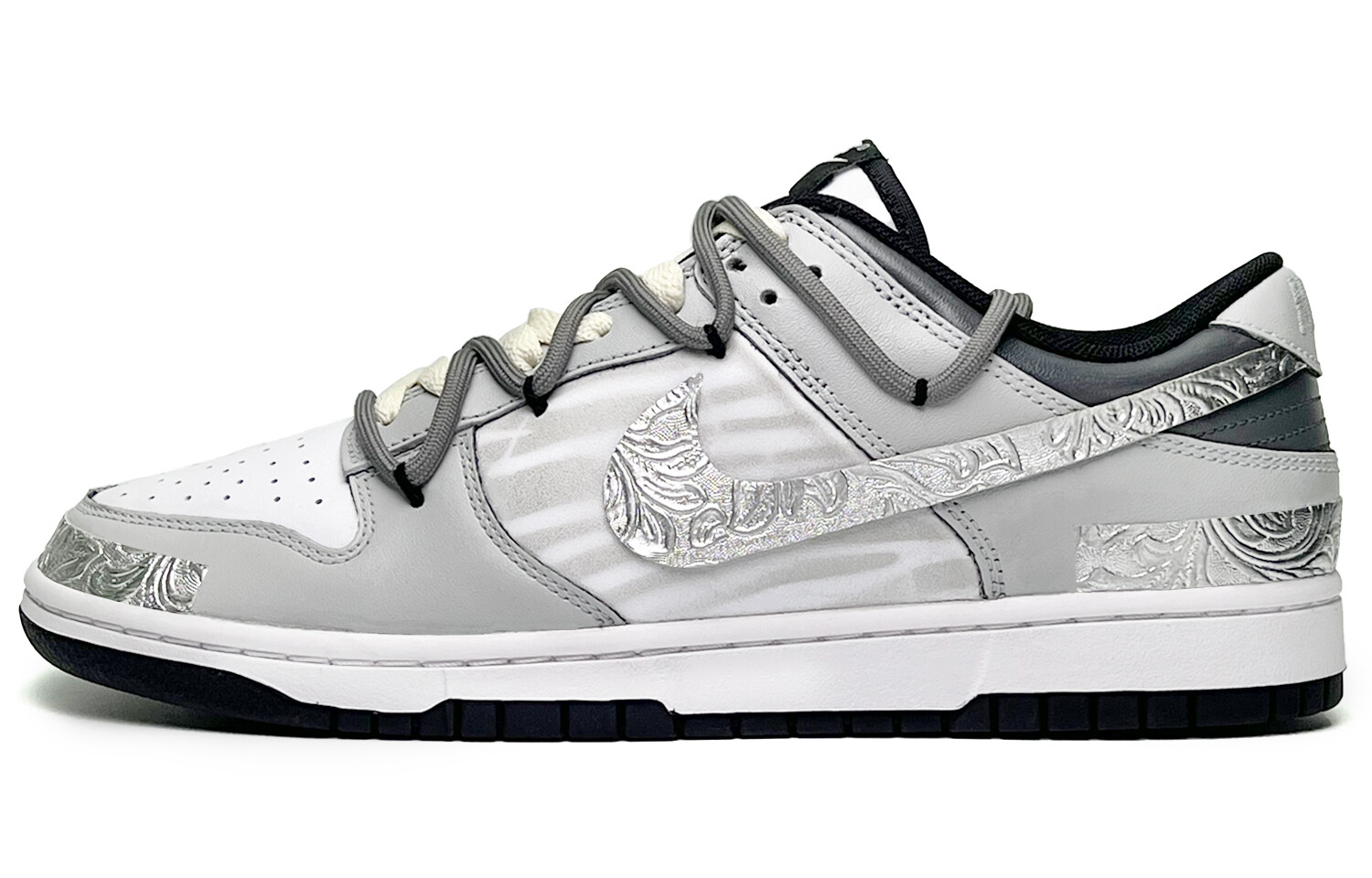 

Кроссовки Nike Dunk Skateboarding Shoes Women's Low-top Silver/grey/white, серебряный, Серый, Кроссовки Nike Dunk Skateboarding Shoes Women's Low-top Silver/grey/white, серебряный