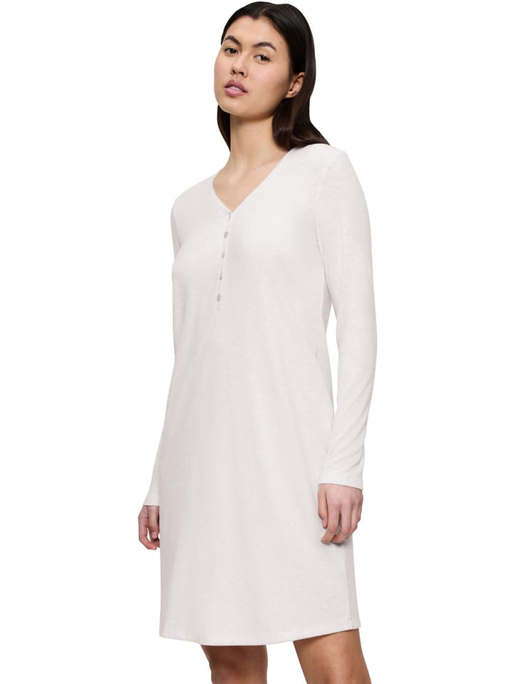 

Triumph Ночная рубашка кремового цвета