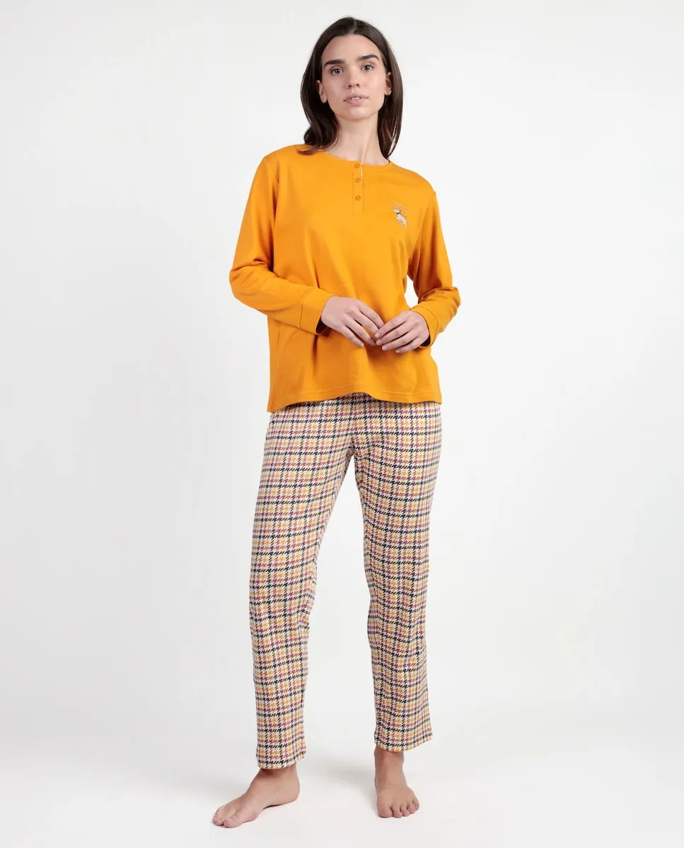 

Женская пижама длинная из хлопкового трикотажа цвета горчицы Admas