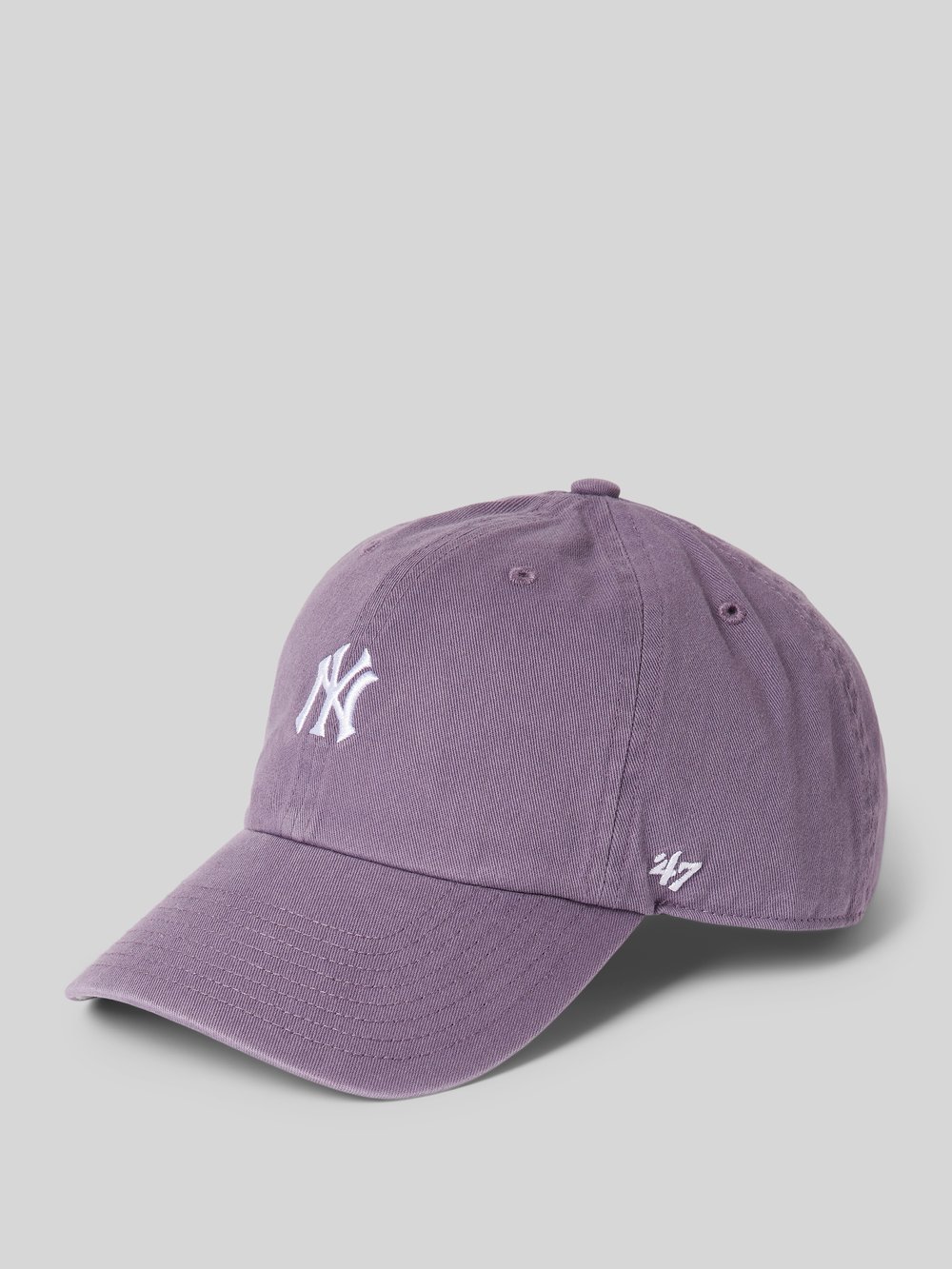 

Бейсболка с вышитой этикеткой «New York Yankees» '47, фиолетовый