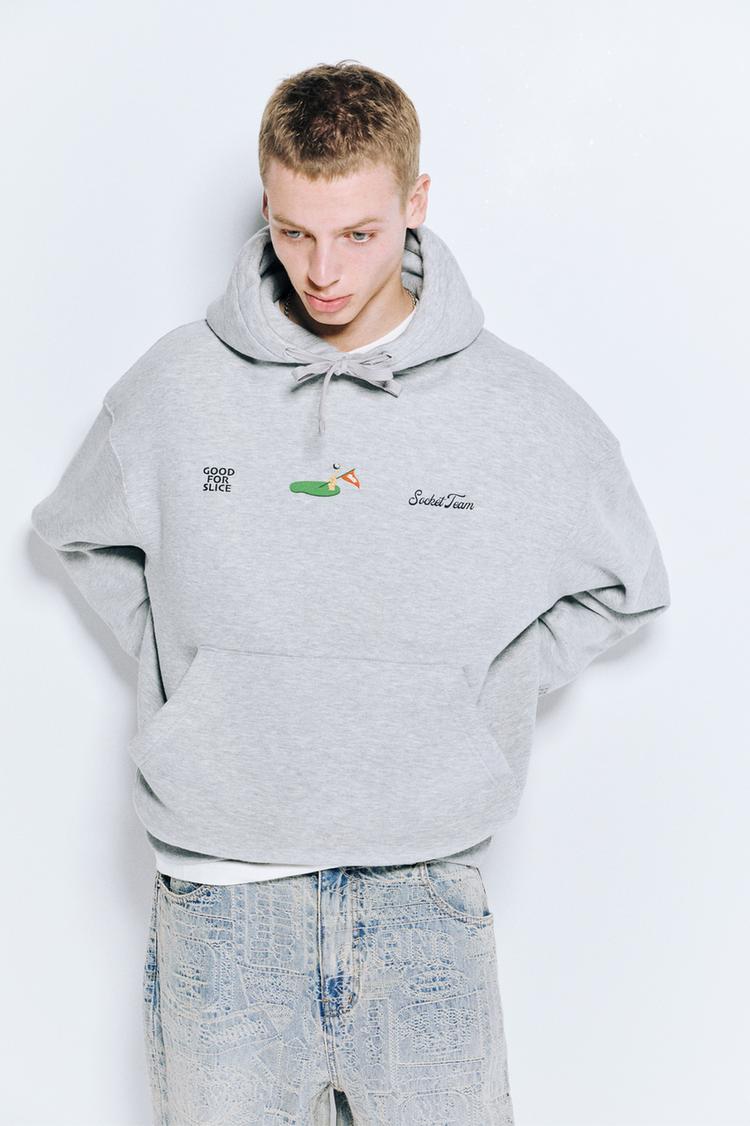 

Толстовка с графическим принтом Pull And Bear, белый