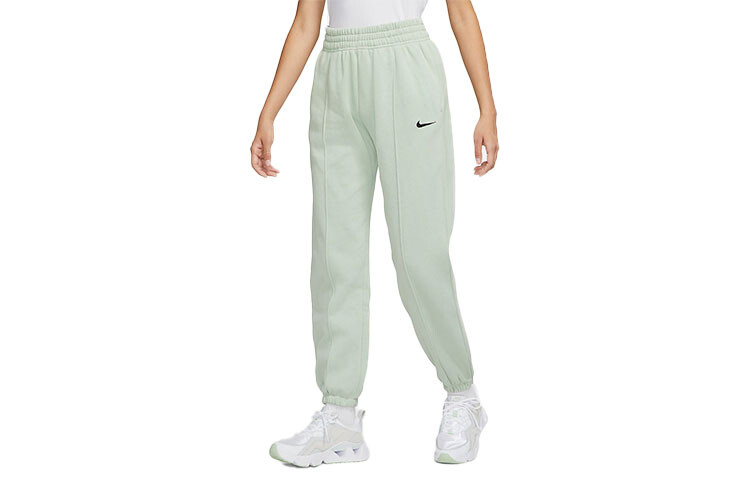 

Трикотажные спортивные штаны женские зеленые Nike