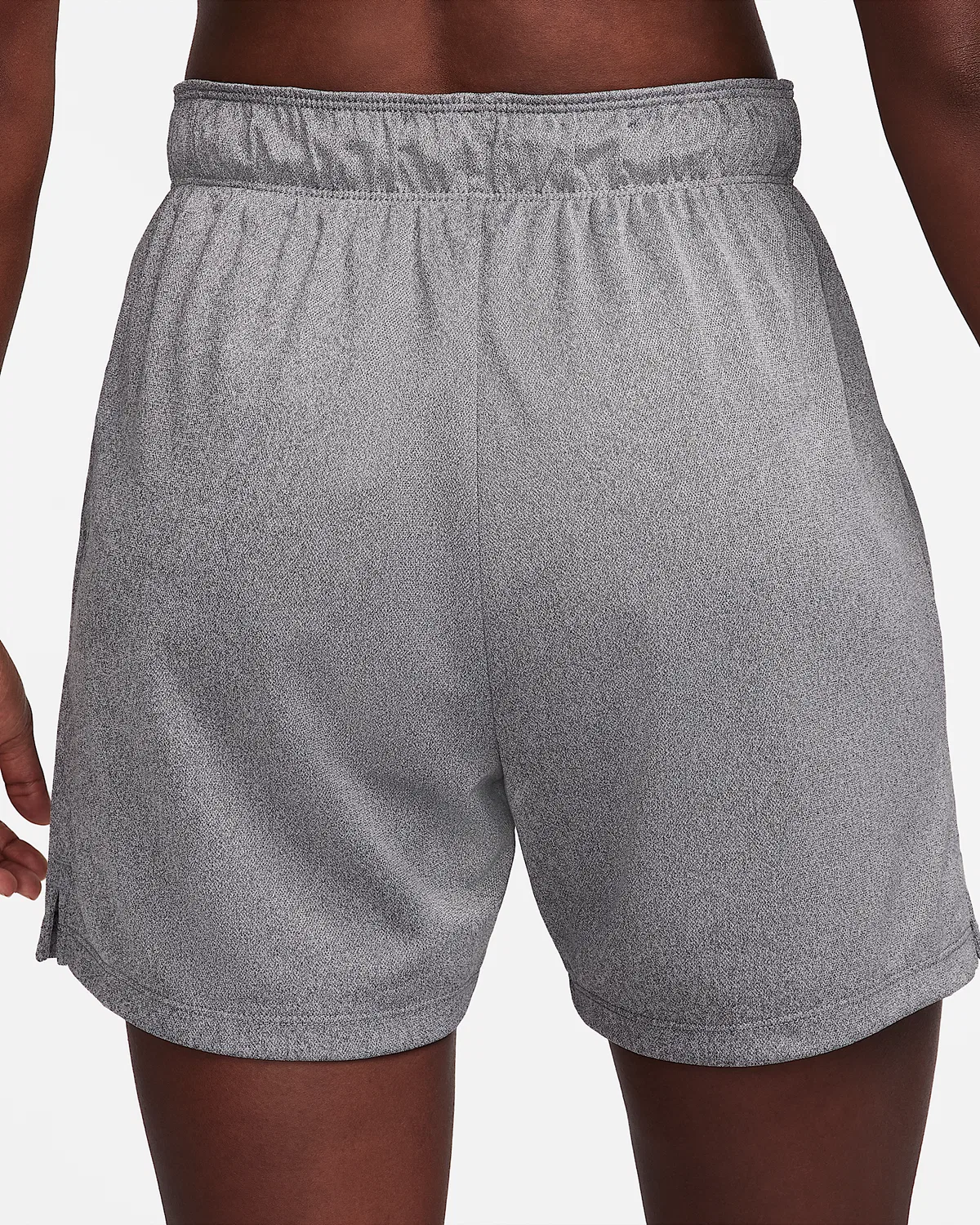 Женские шорты Nike Attack Dri-FIT для фитнеса, средней посадки, 5", без подкладки, Iron Grey/Heather/Light Iron Ore — фото 3