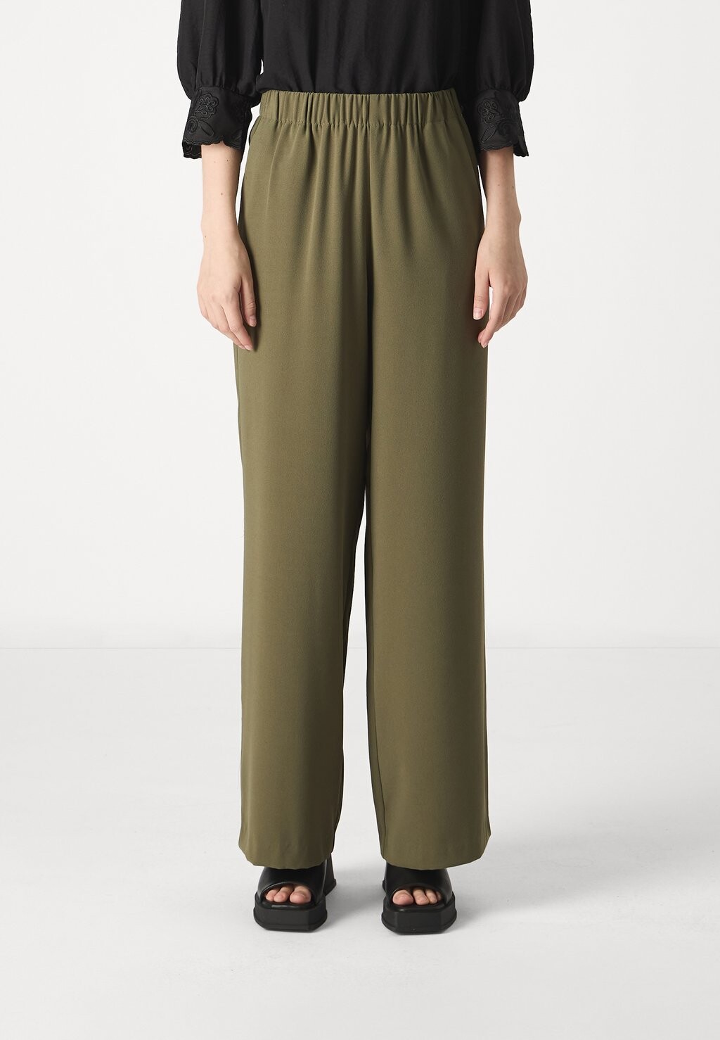 

Брюки SLFTINNI RELAXED FIT WIDE Selected, хаки