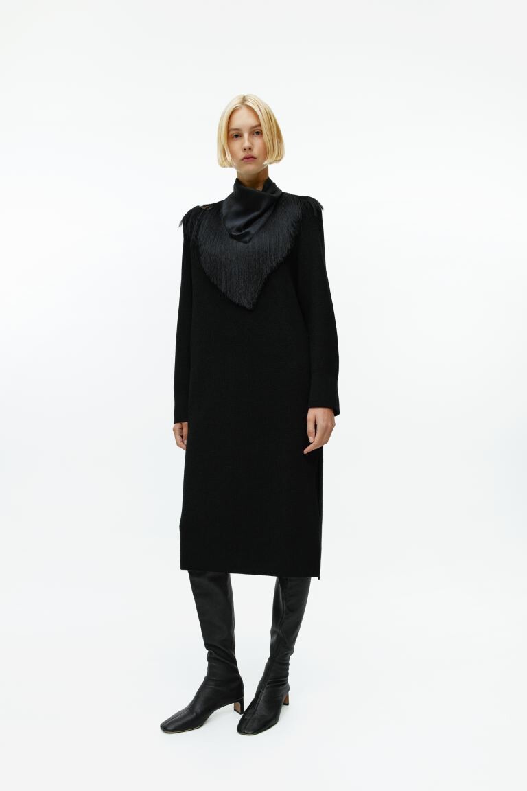 

Свободное шерстяное платье Arket, черный
