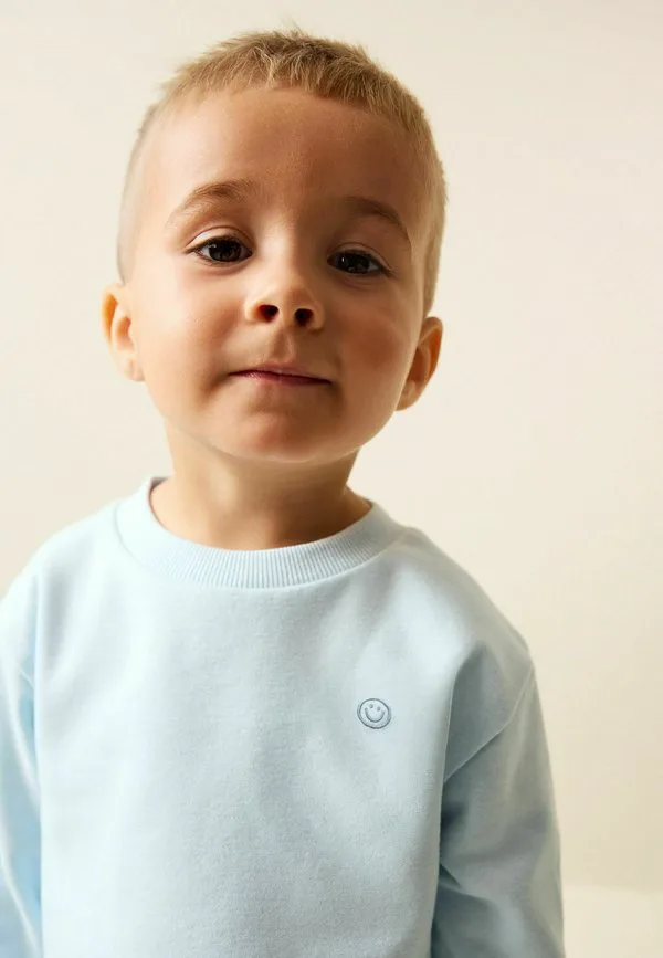 Однотонный спортивный костюм с круглым вырезом и однотонной отделкой. Next, Light Blue — фото 4
