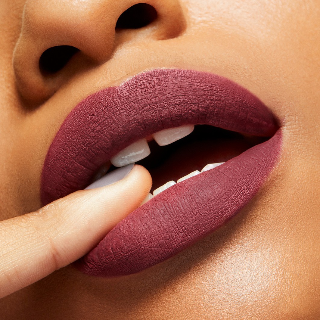Помада для губ m·a·c locked kiss ink 24hr lipcolour Mac, vixen, объем 5 мл — фото 4