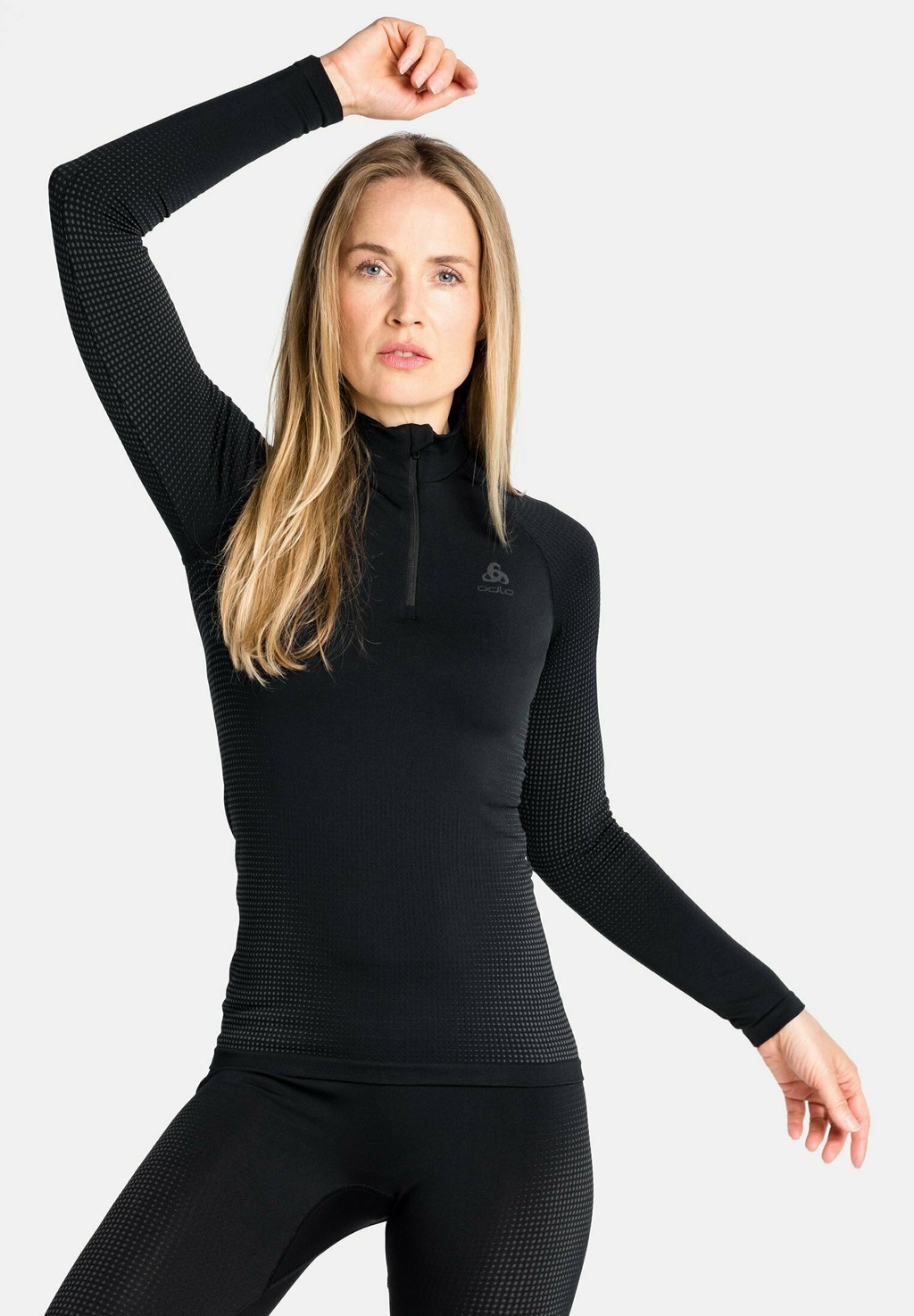 

Топ с длинными рукавами TURTLE NECK HALF ZIP PERFORMA ODLO, цвет black