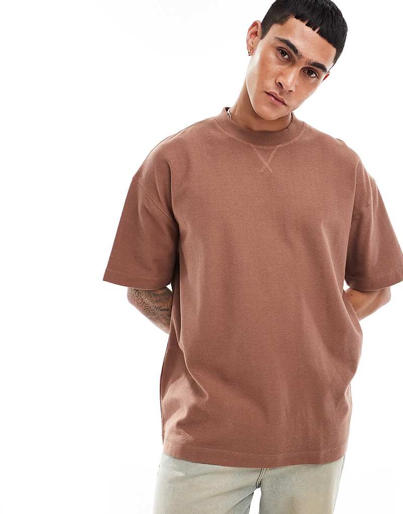 

ASOS DESIGN – коричневая футболка оверсайз в рубчик
