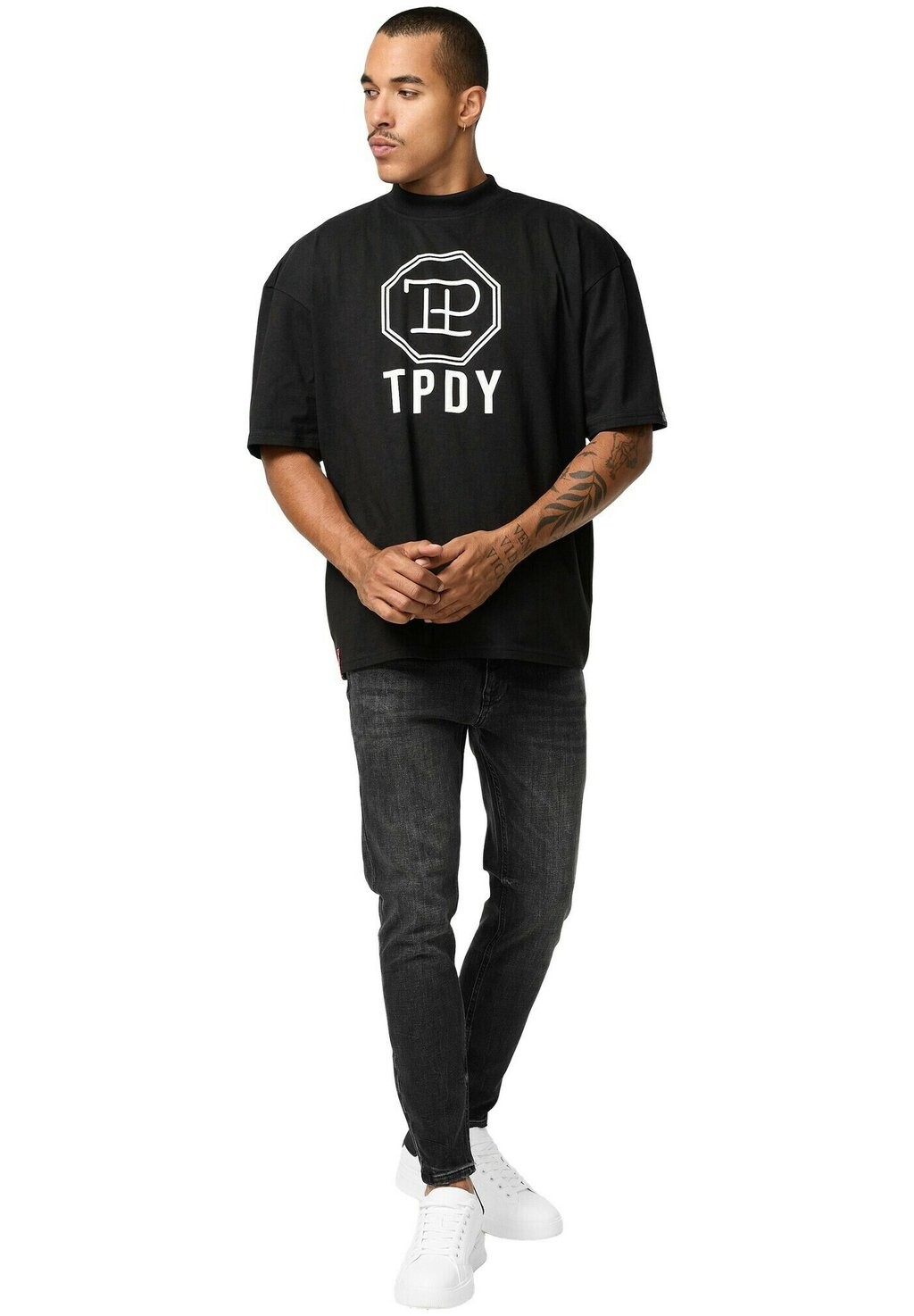 

Футболка с принтом MIKKA Trueprodigy, цвет schwarz