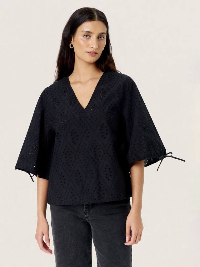 

Джемпер Joella с V-образным вырезом из хлопка Soaked In Luxury