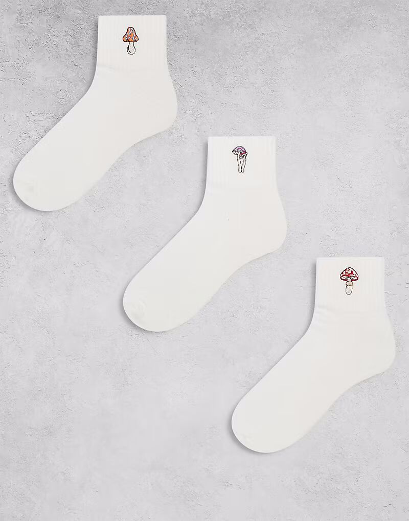 

ASOS DESIGN 3 пары коротких носков с вышитыми грибами в цвете экрю