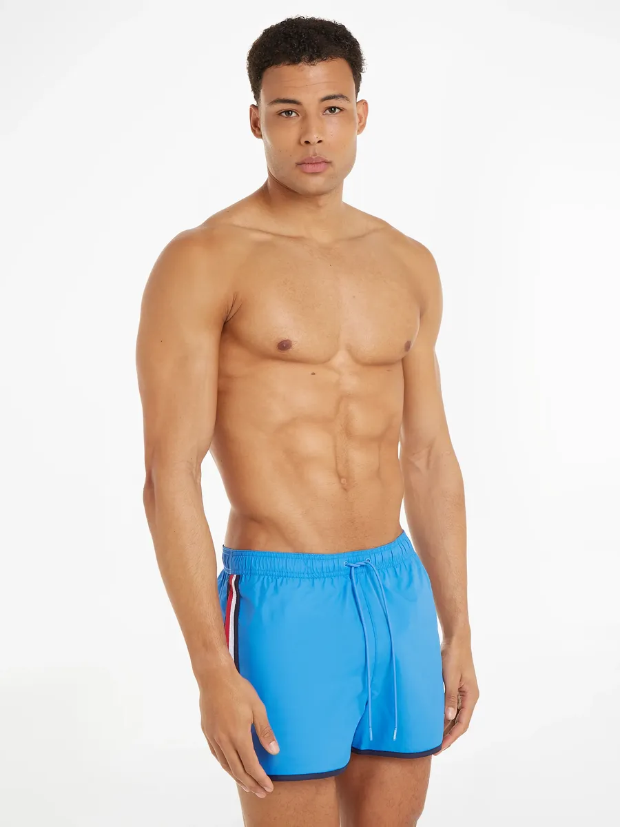 

Tommy Hilfiger Swimwear "RUNNER" шорты для плавания с фирменными полосками, цвет Blue Spell