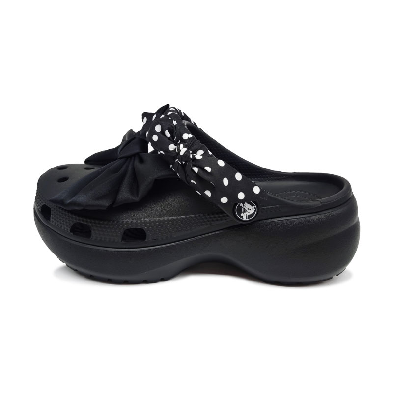 Crocs Классические женские сабо на платформе с принтом бабочек в горошек, черные