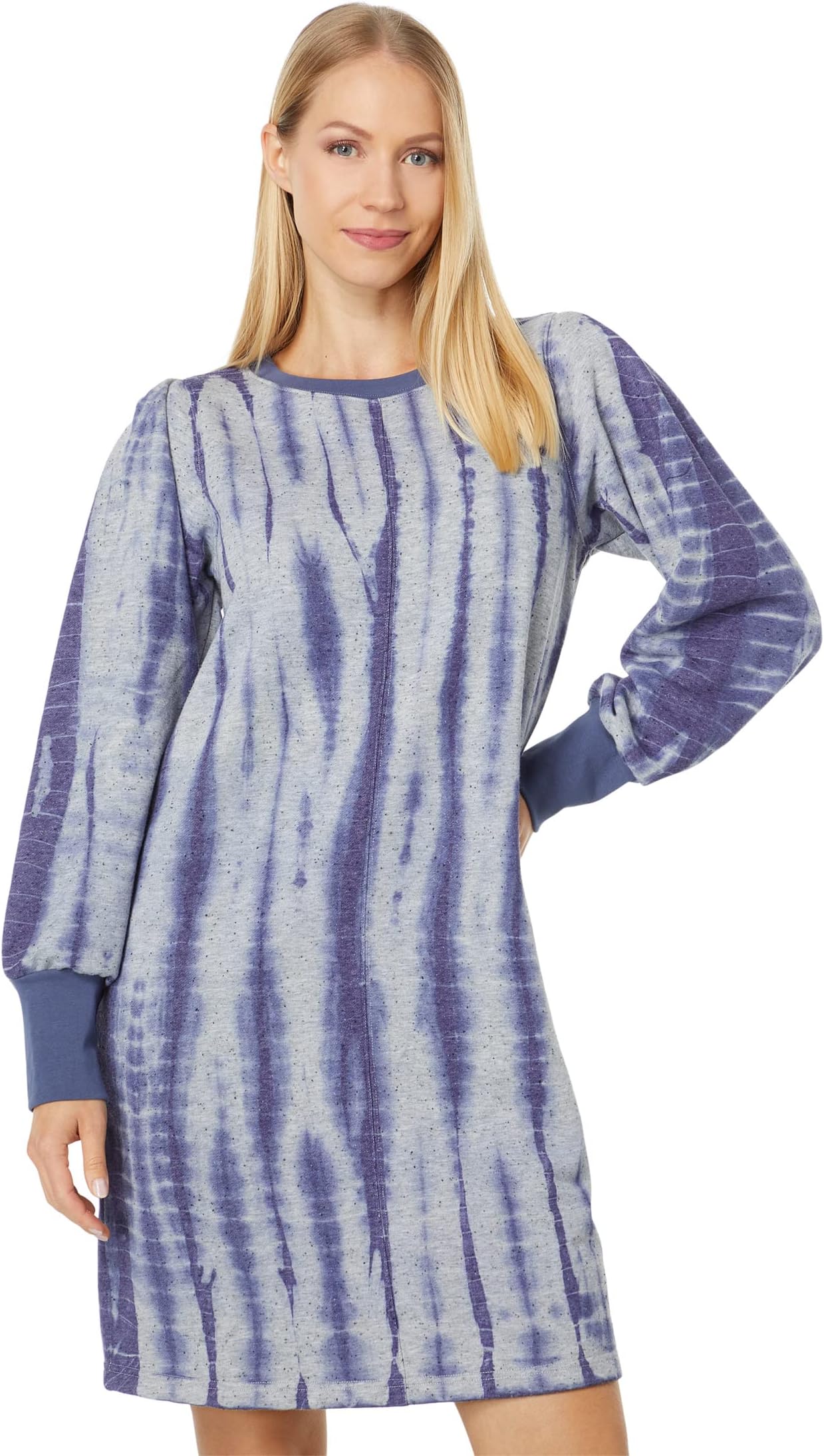 

Платье Hatley Sweatshirt Dress, цвет Stormy Tie-Dye
