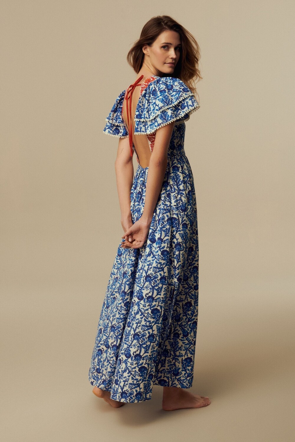 

Платье макси с открытой спиной Laura Ashley, белый