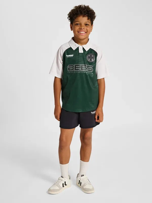 Футболка Tiger soccer s/s club wear Hummel, цвет июньский жук