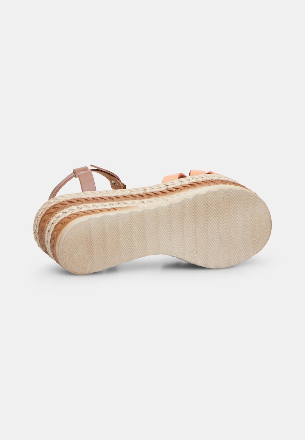 

Босоножки на платформе Bata, бордовый