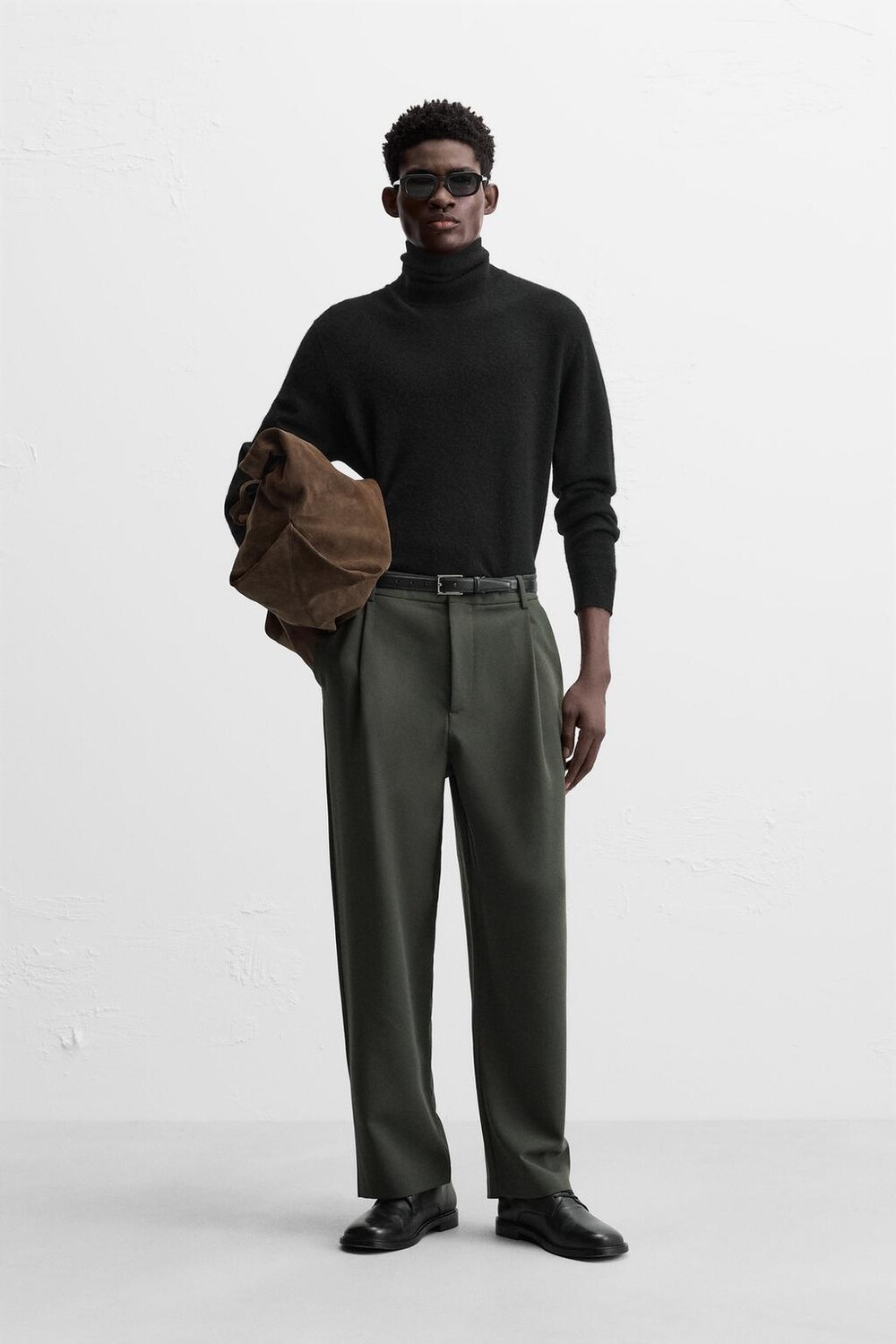 

Свободные брюки со складками ZARA, зеленый