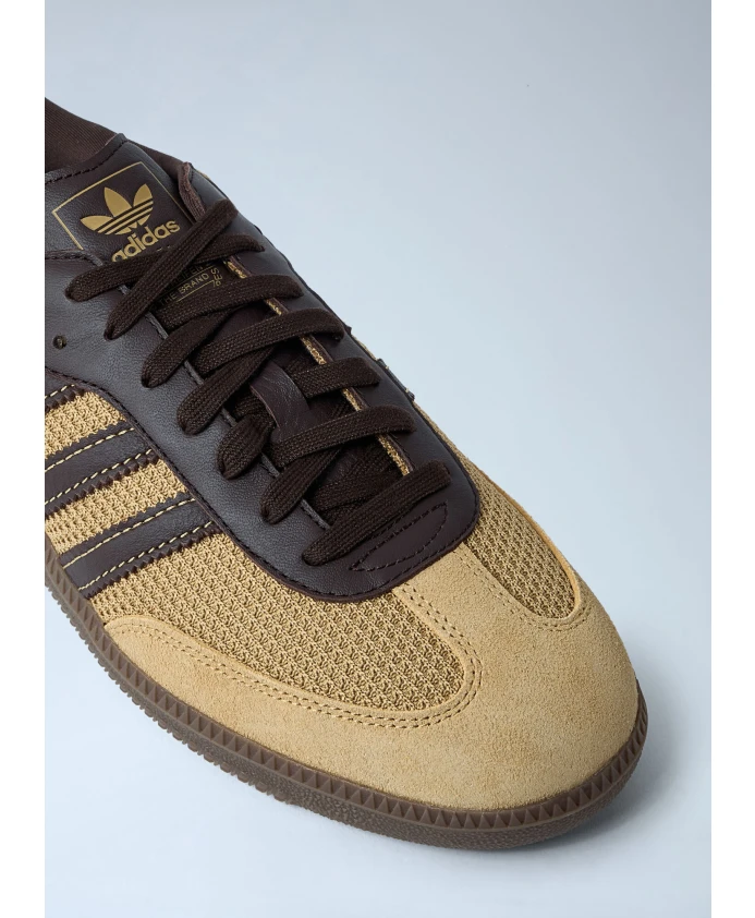 Кроссовки из пони-меха с замшевыми элементами. Adidas, бежевый — фото 3
