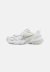 Кроссовки V2K RUN Nike, белый