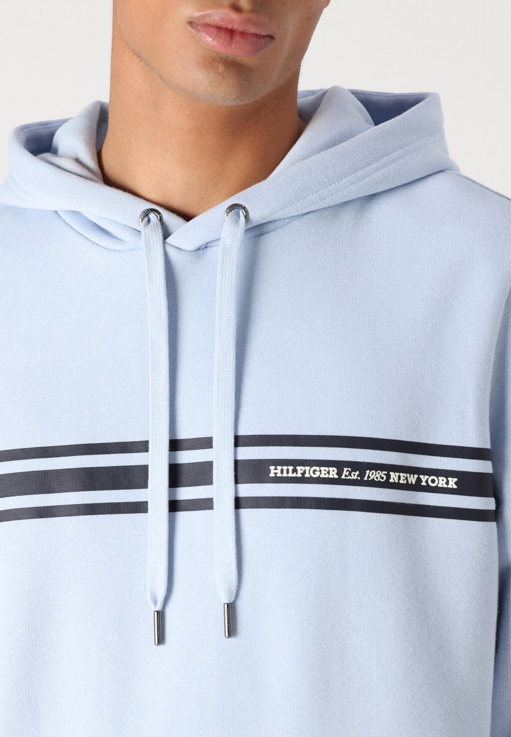 

Толстовка CENTRAL CHEST STRIPE HOODY UNISEX Tommy Hilfiger, светло-голубой