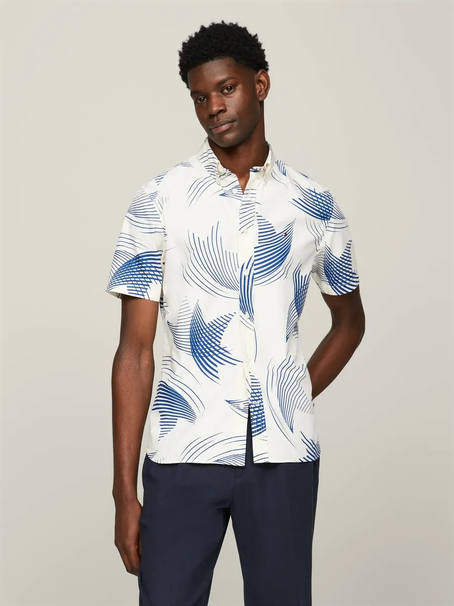 

Рубашка Tommy Hilfiger с короткими рукавами "MOTION STARS SHIRT", с модным принтом, синий