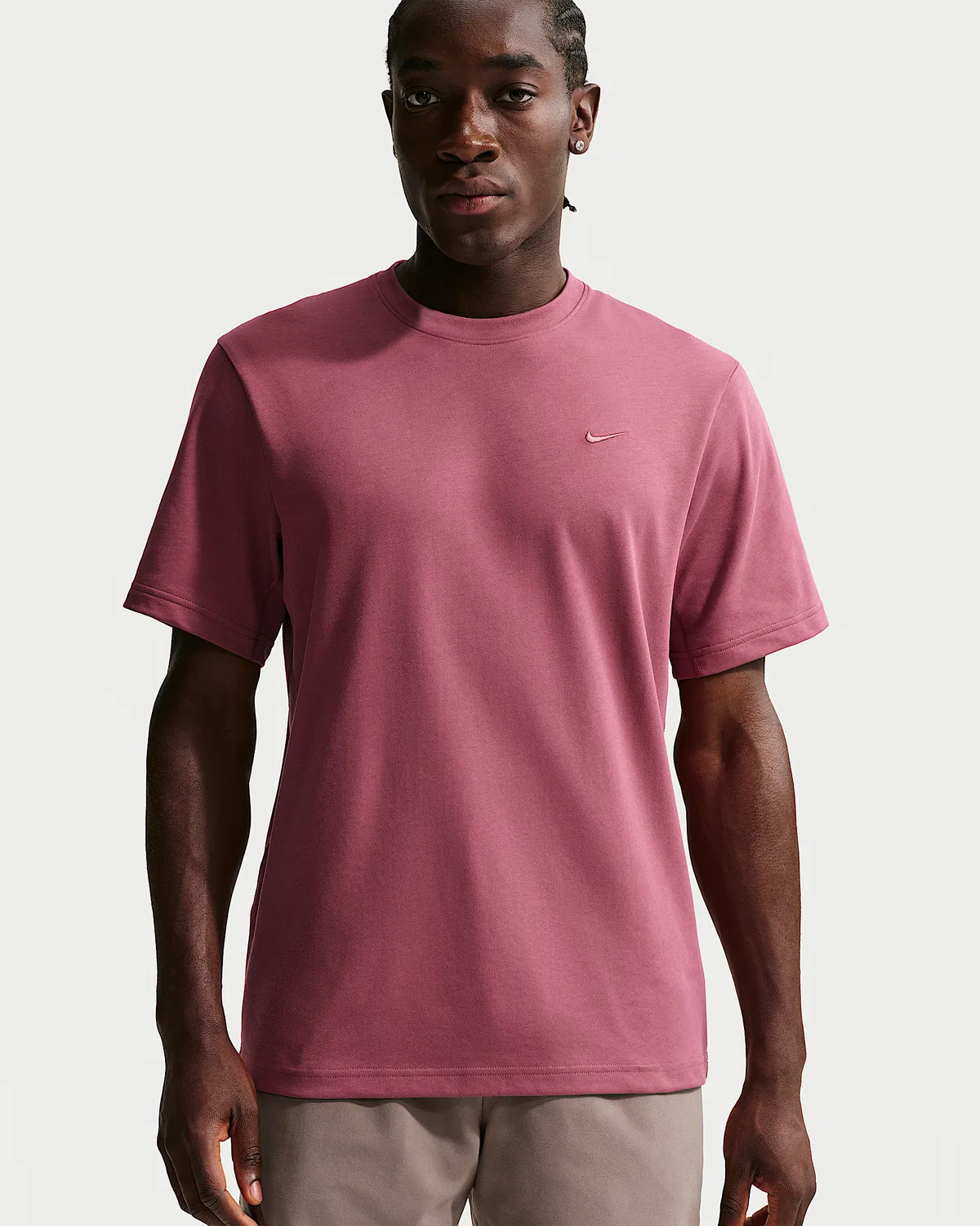 Мужская футболка Dri-FIT с коротким рукавом Nike Primary, Pink Smoke/Pink Smoke