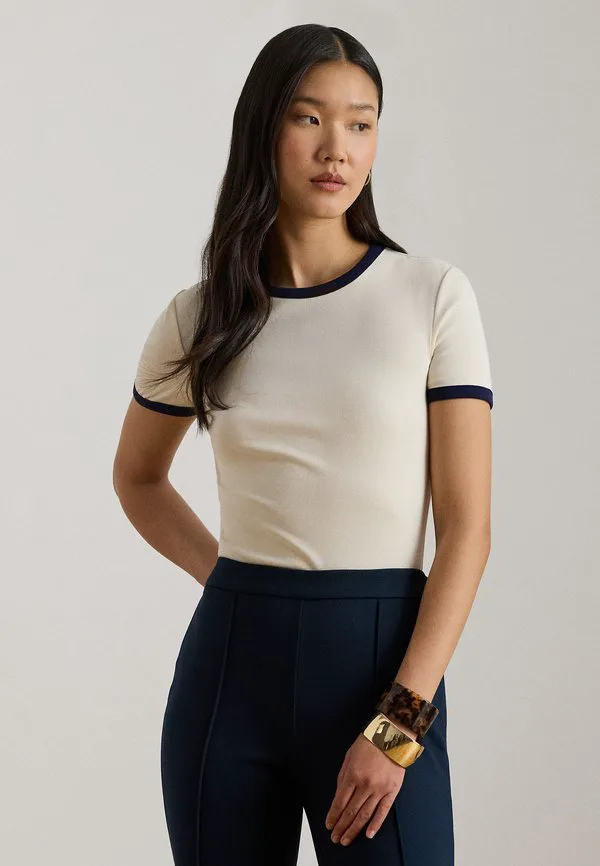 

Двухцветная футболка из эластичного хлопка, базовая футболка Lauren Ralph Lauren Petite, Mascarpone Cream/Refined Navy, Синий, Двухцветная футболка из эластичного хлопка, базовая футболка Lauren Ralph Lauren Petite, Mascarpone Cream/Refined Navy