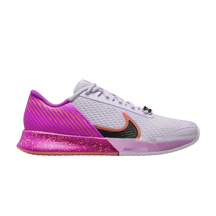 

Кроссовки Wmns NikeCourt Air Zoom Vapor Pro 2 Premium HC, цвет NYC Tournament Pack