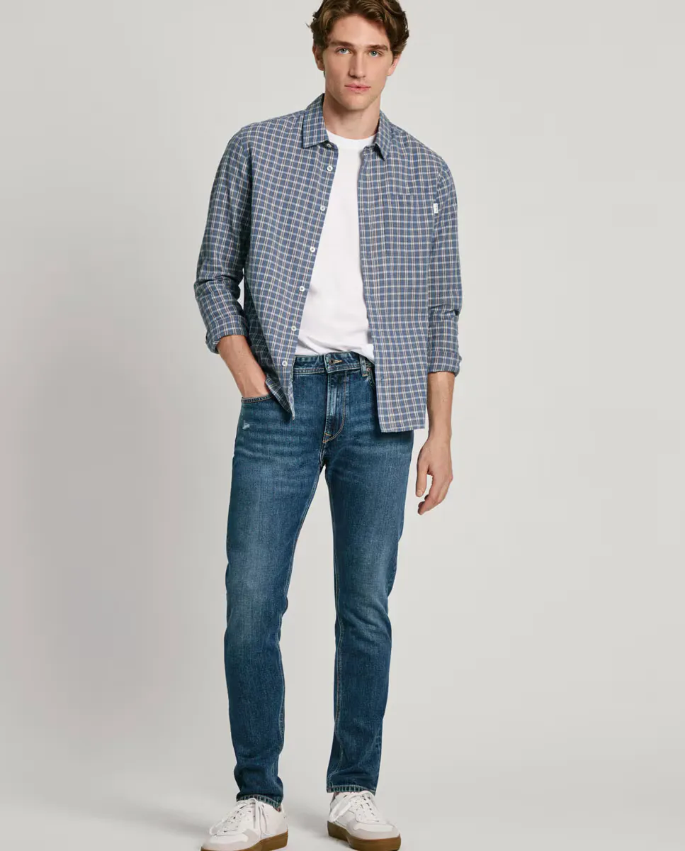 

Мужские зауженные джинсы синего цвета с рваными деталями Pepe Jeans, синий