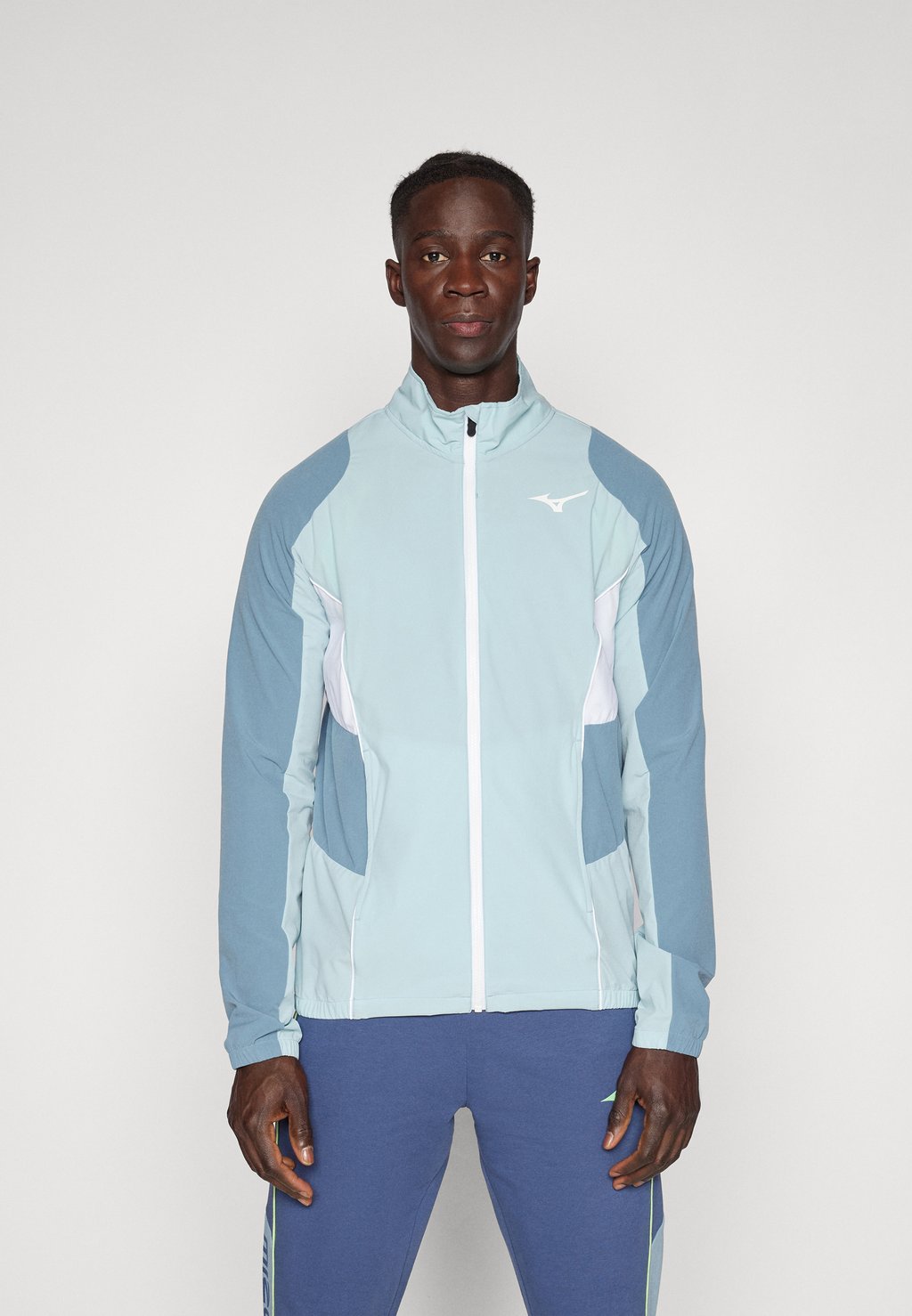 

Блейзер FRONTIER SHADOW JACKET Mizuno, серый