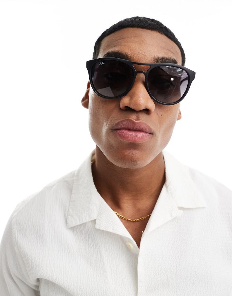 

Черные круглые солнцезащитные очки с перемычкой Ray-Ban