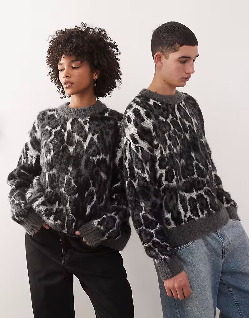 

Винтажный унисекс-джемпер свободного кроя с круглым вырезом и леопардовым принтом, серый Reclaimed Vintage