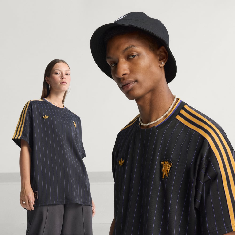

Джерси Adidas Manchester United Terrace Icons Jersey, черный